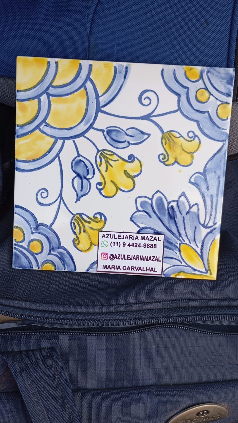Azulejo avulso com label Azulejaria Mazal