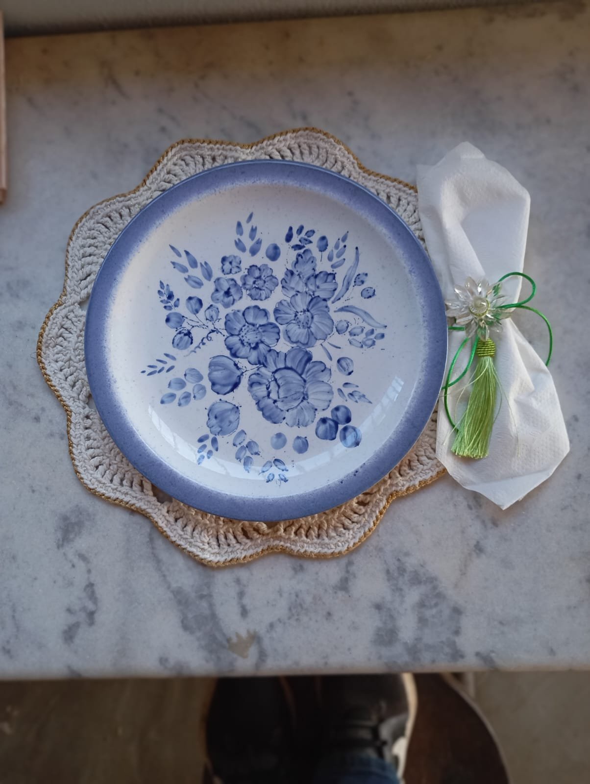 Prato azul floral